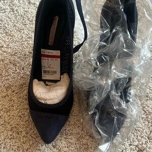 BCBG Eneration heels